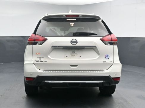 Used 2019 Nissan Rogue SL w/ Premium Package AWD/4WD image 8
