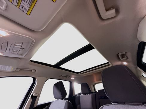 Used 2018 Ford Escape SE image 37