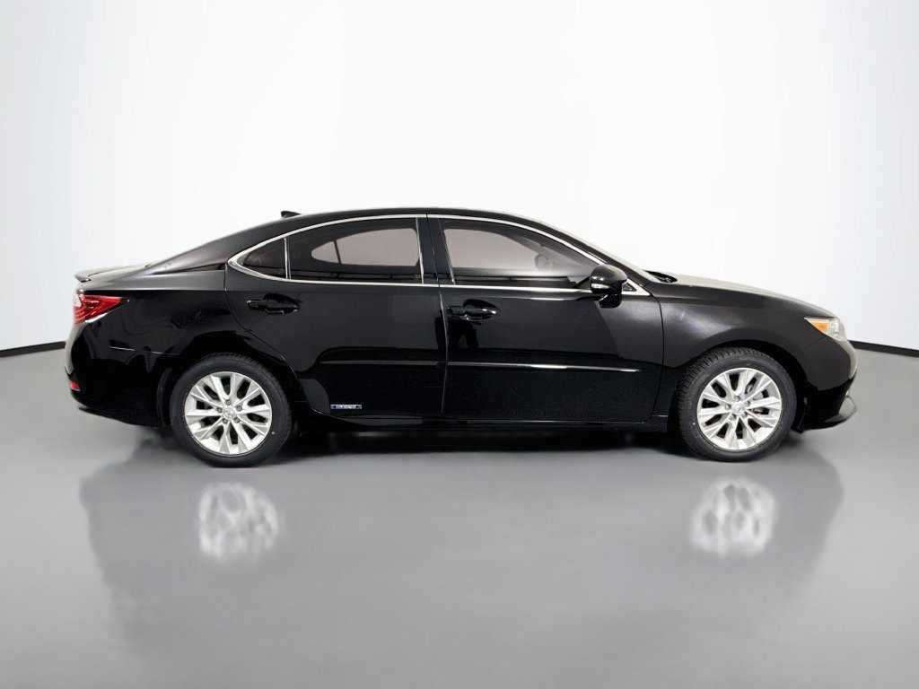 Used 2015 Lexus ES 300h w/ Navigation System Package FWD image 6