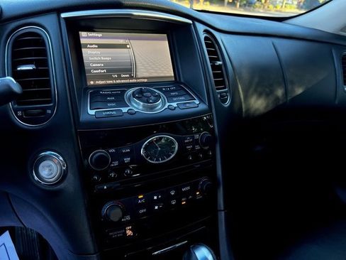 Used 2017 INFINITI QX50 Base image 44