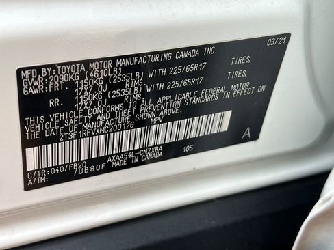 Used 2021 Toyota RAV4 LE image 32