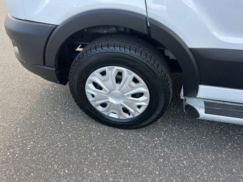 Certified 2024 Ford Transit 250 Low Roof w/ Exterior Upgrade Package image 20