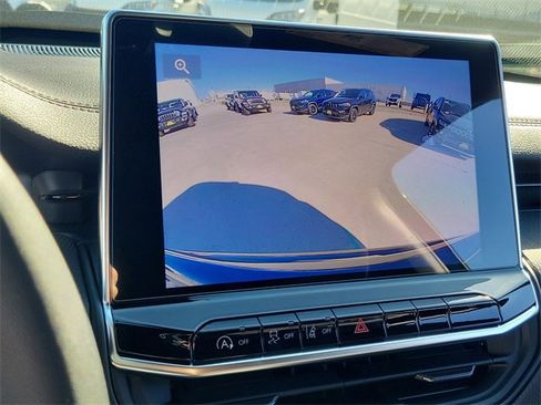 New 2026 Jeep Compass Latitude image 25