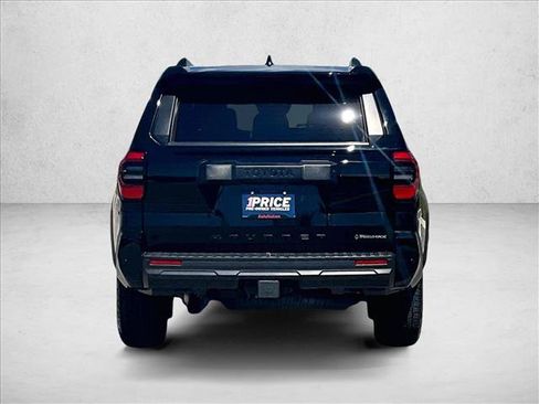 Used 2025 Toyota 4Runner TRD Off-Road AWD/4WD image 4