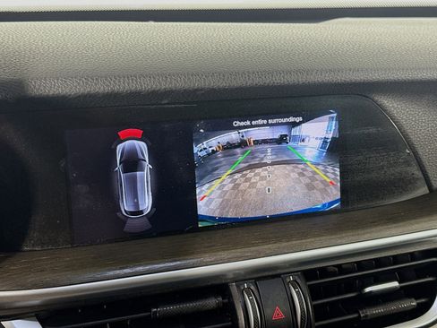 Used 2021 Alfa Romeo Stelvio Ti w/ Nero Edizione image 19