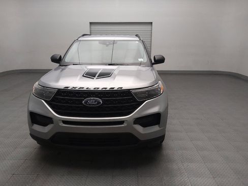 Used 2021 Ford Explorer XLT RWD image 15