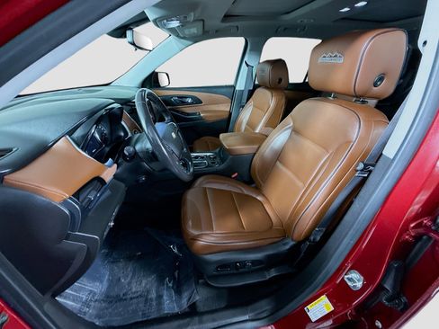 Used 2018 Chevrolet Traverse High Country w/ LPO, Cargo Package AWD/4WD image 22