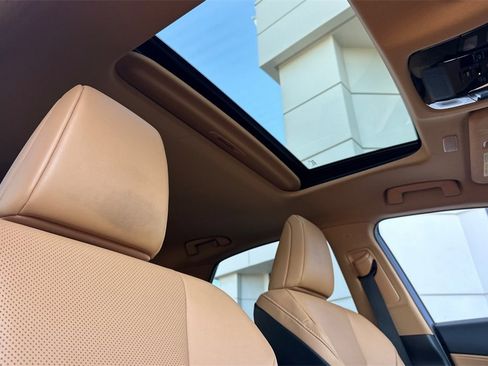 Used 2025 Lexus NX 250 FWD w/ Premium Package image 19