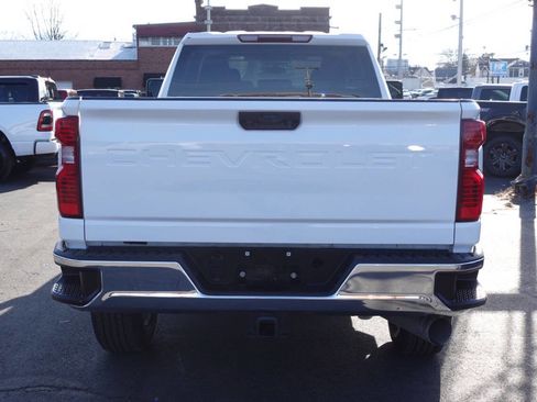 Used 2022 Chevrolet Silverado 2500 W/T w/ WT Convenience Package AWD/4WD image 10