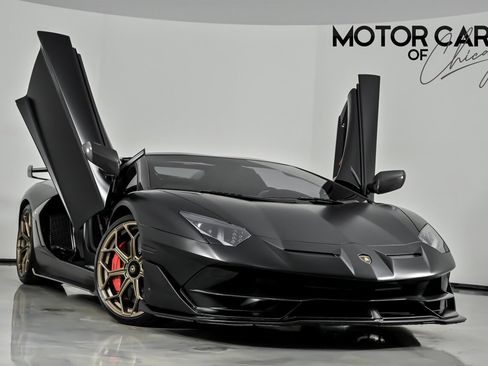 Used 2021 Lamborghini Aventador SVJ image 1