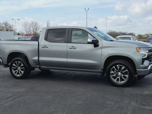 Certified 2024 Chevrolet Silverado 1500 LT image 2