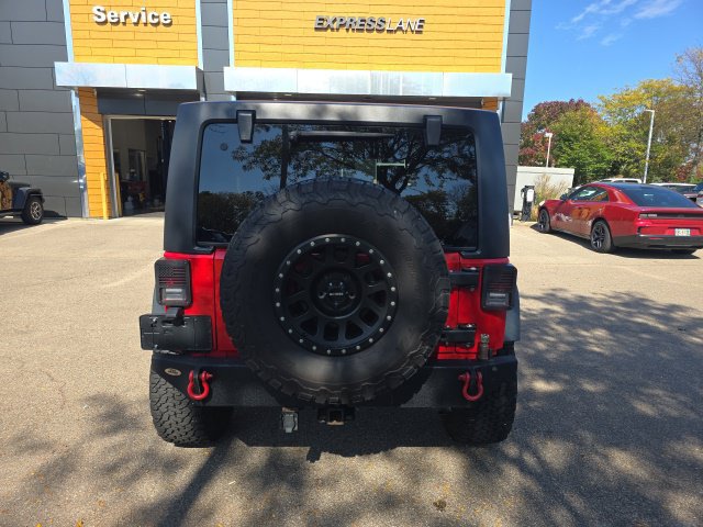 Used 2014 Jeep Wrangler Unlimited Rubicon w/ Dual Top Group AWD/4WD image 10