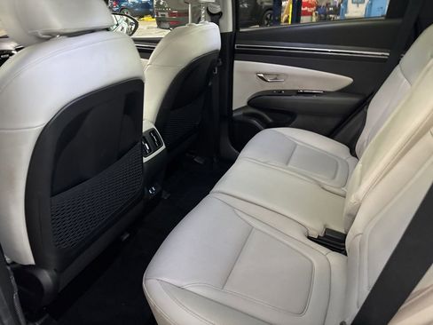 Certified 2023 Hyundai Tucson Limited AWD/4WD image 17