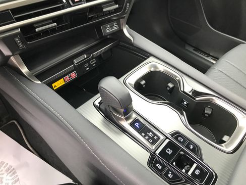 Used 2024 Lexus RX 350 F Sport image 24