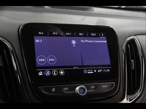 Used 2024 Chevrolet Equinox Premier AWD/4WD image 10