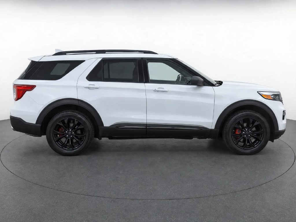 Used 2020 Ford Explorer XLT AWD/4WD image 10