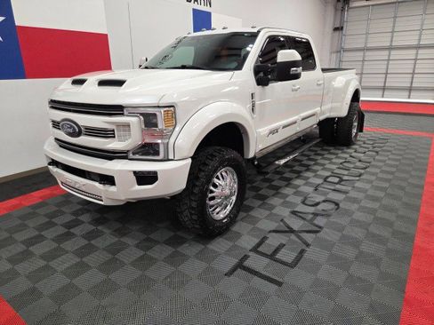 Used 2021 Ford F350 Lariat w/ Lariat Ultimate Package image 4