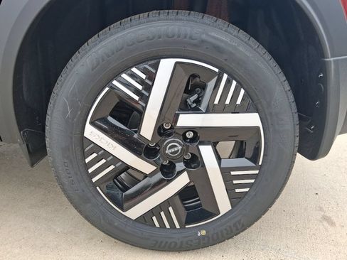 New 2026 Nissan Kicks SV w/ SV Premium Package FWD image 28