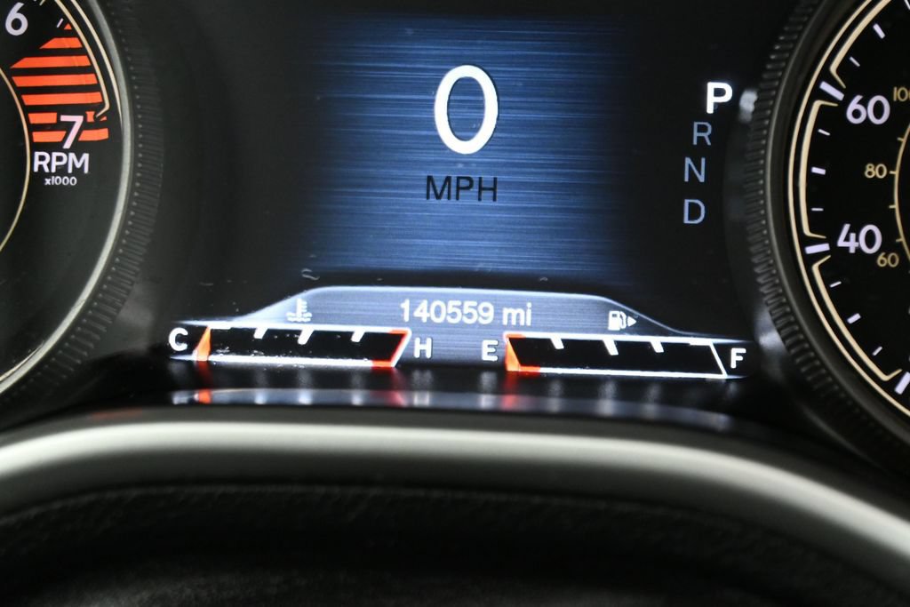 Used 2017 Jeep Cherokee Trailhawk AWD/4WD image 18