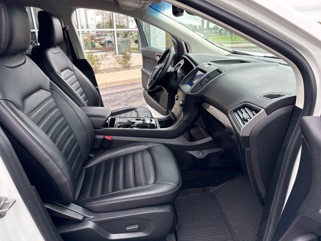 Used 2020 Ford Edge SEL w/ Convenience Package AWD/4WD image 31