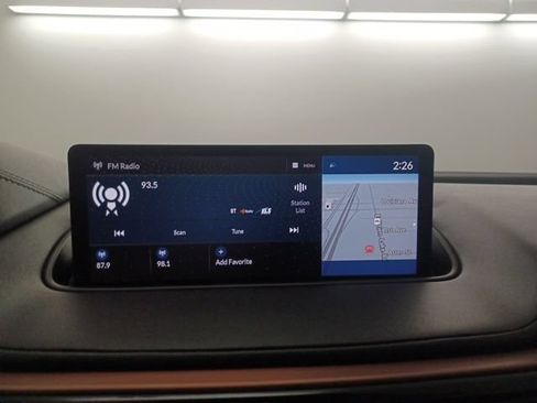 Used 2023 Acura MDX SH-AWD w/ Technology Package image 29