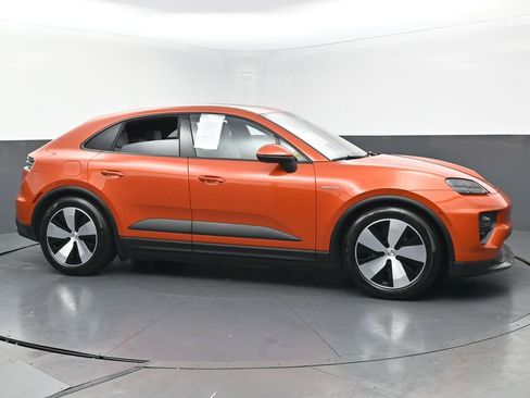 Used 2024 Porsche Macan 4 Electric image 47