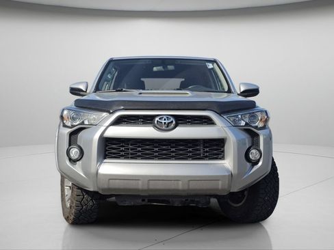 Used 2016 Toyota 4Runner Trail AWD/4WD image 3