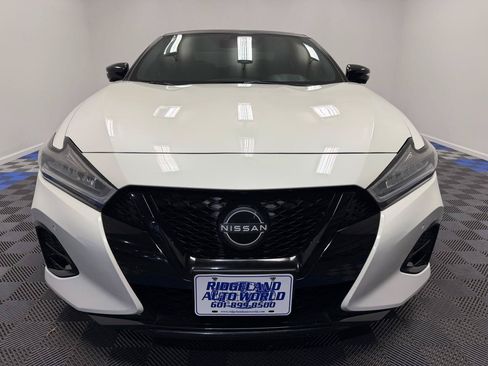 Used 2023 Nissan Maxima SR w/ Sport Mat Group FWD image 2