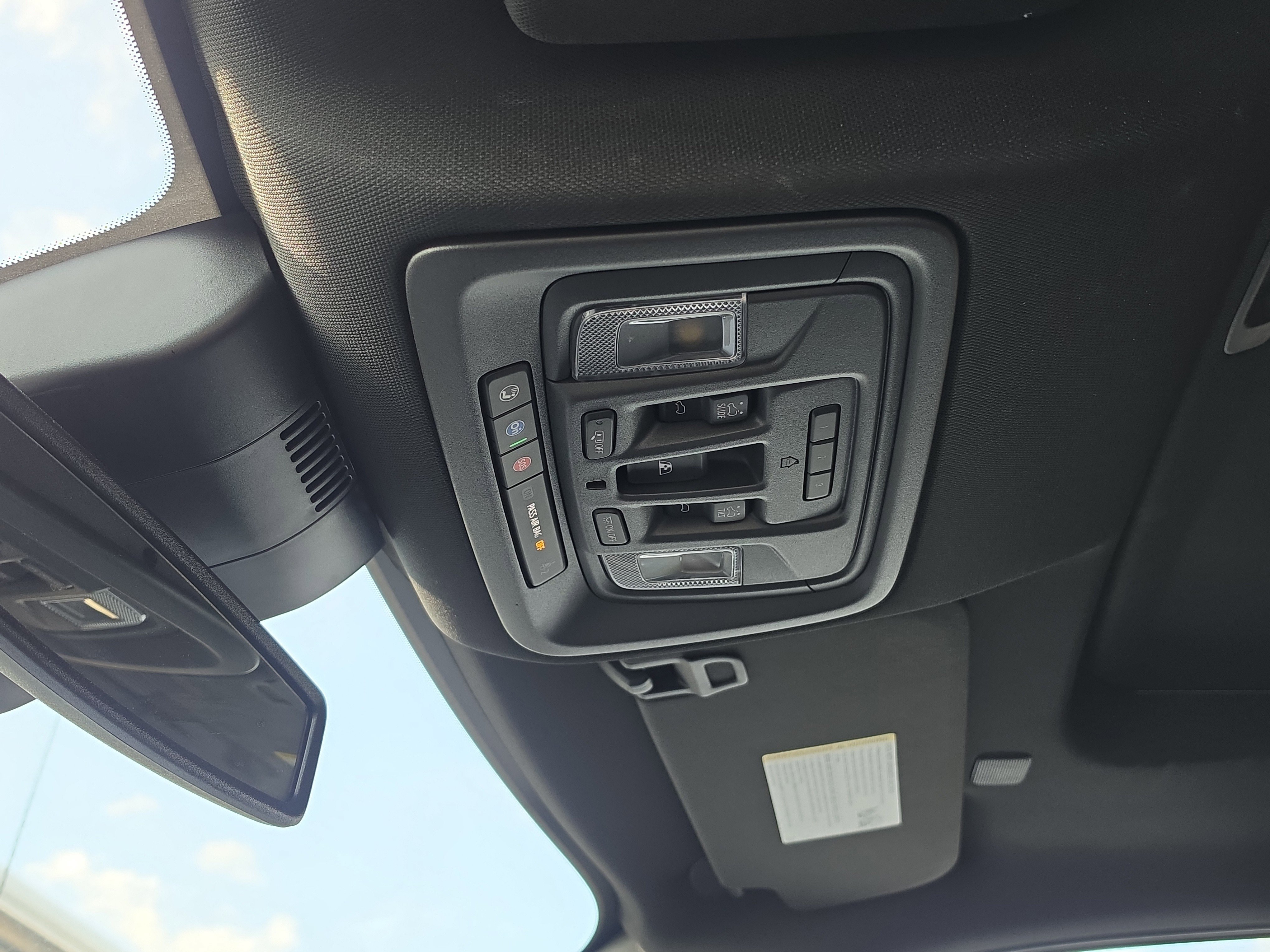 Certified 2023 Chevrolet Silverado 1500 High Country w/ High Country Premium Package AWD/4WD image 25