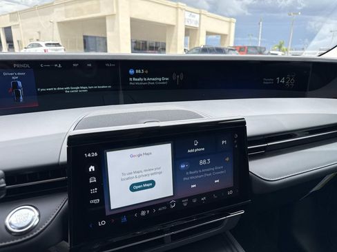New 2026 Lincoln Nautilus Reserve AWD/4WD image 23