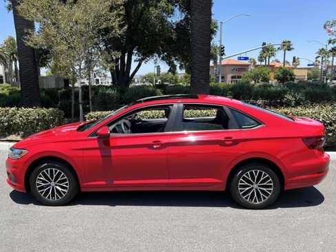 Used 2020 Volkswagen Jetta SE image 18
