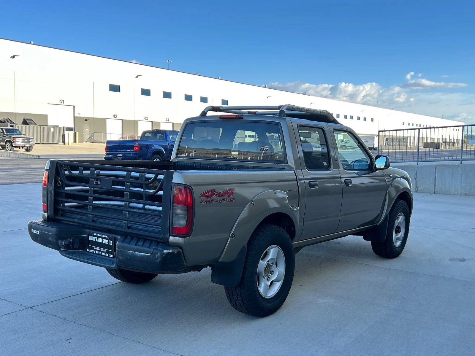 Used 2001 Nissan Frontier SE AWD/4WD image 5