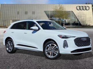 Used 2025 Audi Q5 Premium w/ Convenience Package video 1