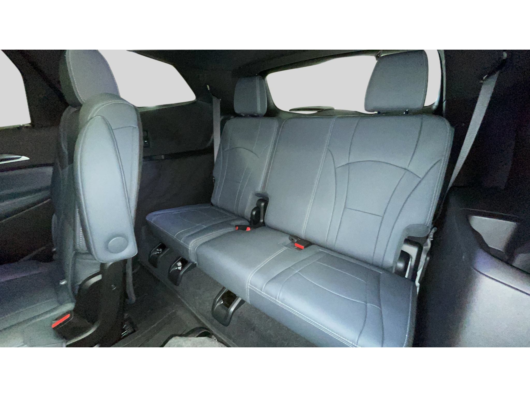 Used 2024 Buick Enclave Essence w/ Experience Buick Package AWD/4WD image 17