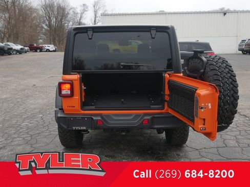 Certified 2025 Jeep Wrangler Willys image 19