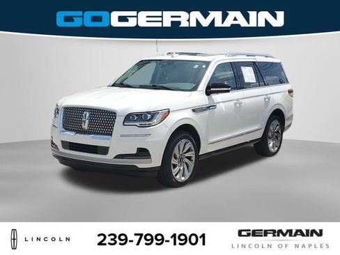 Certified 2024 Lincoln Navigator Premiere AWD/4WD image 1