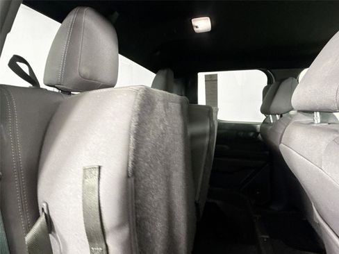 Certified 2025 Toyota Tacoma SR5 image 34