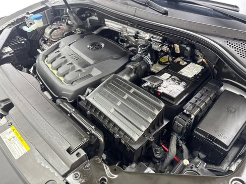 Used 2023 Volkswagen Tiguan SE w/ Panoramic Sunroof Package FWD image 77