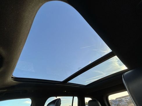 Used 2022 Jeep Grand Cherokee Summit w/ Advanced Protech Group IV image 19