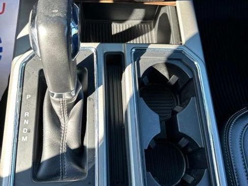 Used 2019 Ford F150 Lariat w/ Equipment Group 502A Luxury AWD/4WD image 22