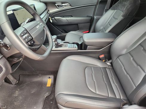 New 2026 Kia Sportage SX image 9