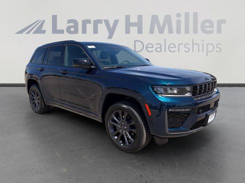 New 2026 Jeep Grand Cherokee Limited AWD/4WD image 8