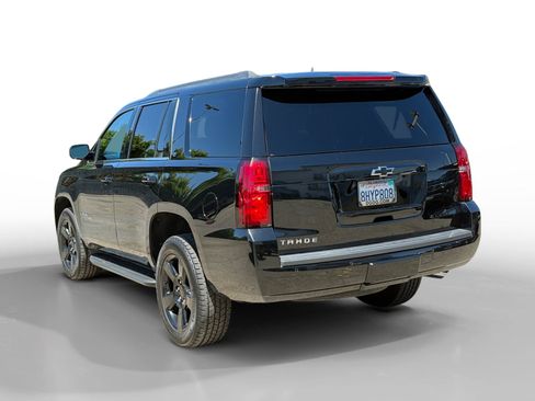 Used 2019 Chevrolet Tahoe LT w/ Luxury Package AWD/4WD image 3
