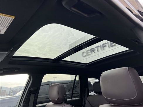 Used 2024 Cadillac XT6 Premium Luxury AWD/4WD image 20