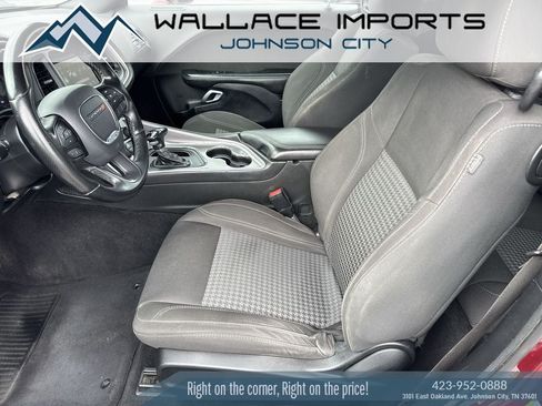 Used 2020 Dodge Challenger SXT w/ Blacktop Package RWD image 14