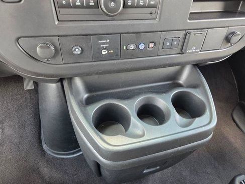 Certified 2024 Chevrolet Express 3500 LT w/ LT Preferred Equipment Group image 45