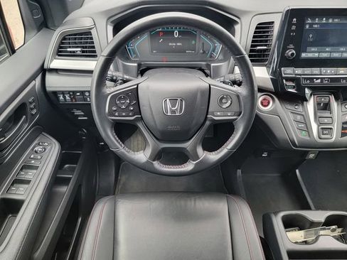 Certified 2023 Honda Odyssey Sport image 24