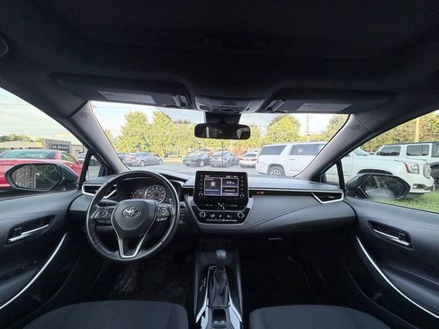 Used 2021 Toyota Corolla SE w/ SE Premium Package FWD image 15