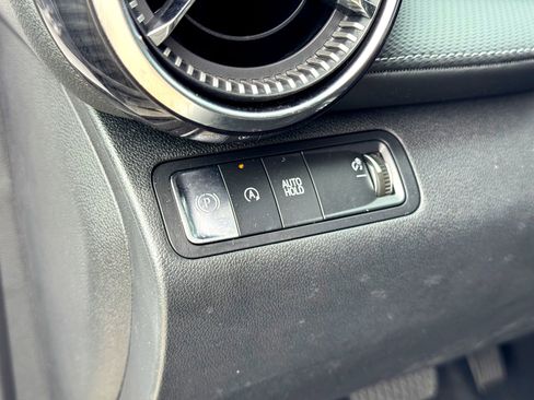 Used 2025 Chevrolet Equinox LT w/ Safety and Technology Package image 14