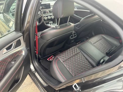 Used 2023 Genesis G70 3.3T w/ Sport Prestige Package RWD image 13